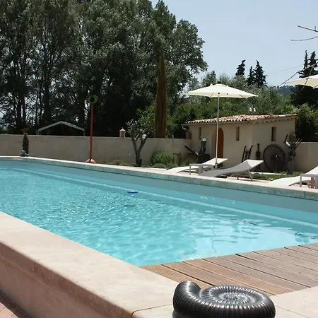 מלון La Ferme Rose-hotel De Charme 3*